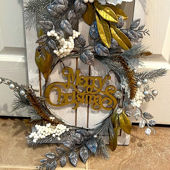 Merry Christmas Wooden Window Frame Wall Decor Sign - Picture 2 of 10